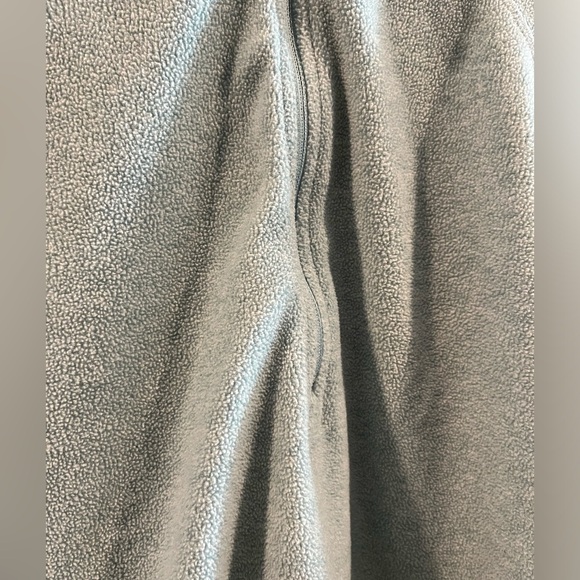 Eddie Bauer Light Blue half zip long sleeve - Picture 4 of 7